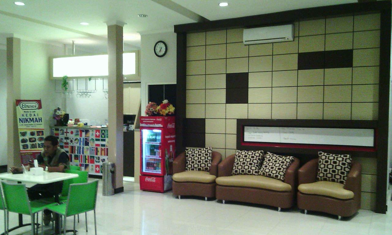 Hotel Elresas Lamongan Экстерьер фото